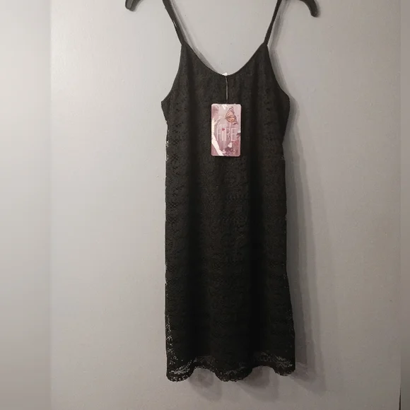 chinese dress ladies Macy Lace Up Slim Glitter Satin Formal Dress
